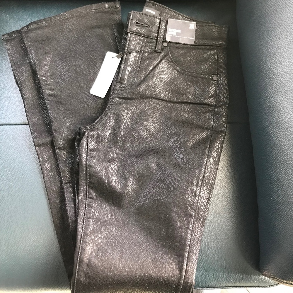 Express Jeans 2R Black textured